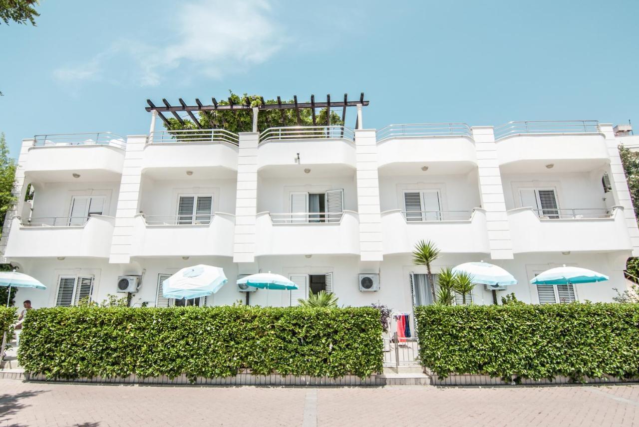 Hotel Perla - Annexes Херцег Нови Екстериор снимка