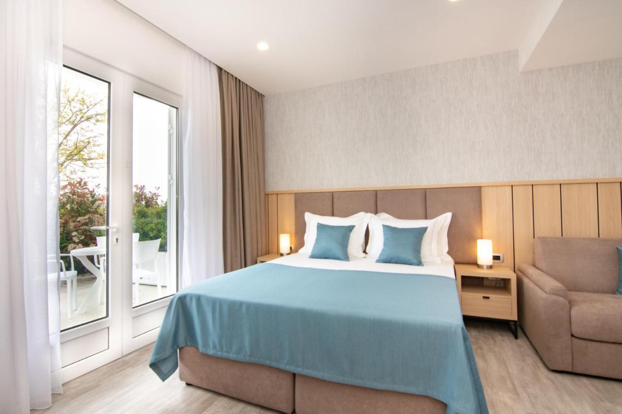 Hotel Perla - Annexes Херцег Нови Екстериор снимка
